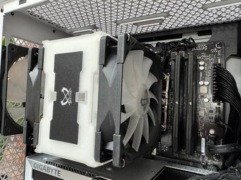 i7 13700K\32GB\RTX 4070Ti\SSD\1000W Zdroj - 7