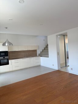 172m2 interiér a exteriér - 7