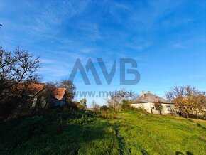 13 ÁROVÝ POZEMOK PRI KOMÁRNE S VÝHĽADOM NA JAZIERKO - 7