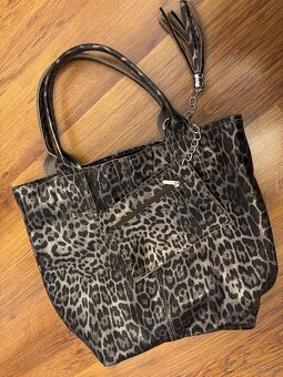 Dámska kožená kabelka - 7