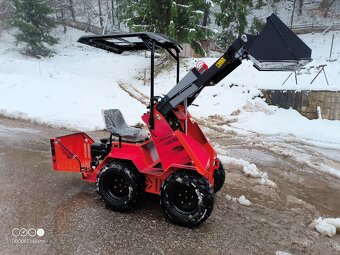 Kolesovy nakladac smykovy - 7