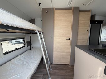 FENDTNEXT 381 1000kg 4os Klima, Solar , Mover, Nosič - 7