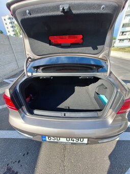 Na predaj: Volkswagen Passat B7 2.0 TDI DSG - 7