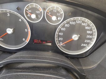 Predám Ford C-Max - 7