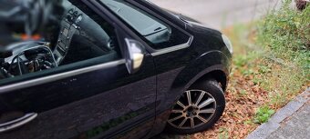 PREDAM FORD GALAXY - 7