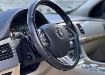 Jaguar XF 3.0D AUTOMAT KŮŽE NAVI KAMERA nafta automat 177 kw - 7