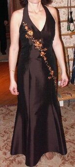 Spoločenské dlhé šaty s bolerkom. - 7