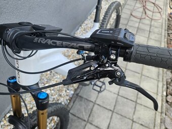 Elektrický horský bicykel Focus Jam2 6.9 - 7