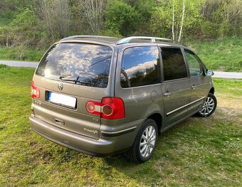 VW Sharan - 7