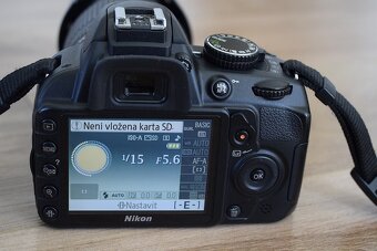 Nikon D 3100 + VR objektiv 18-105 AF-S - len 6 000 snimkov - 7