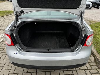 Volkswagen Jetta - 7