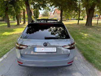 Škoda Superb 2.0 TDI Sportline DSG - 7