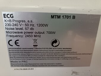Silna 700 W mikrovlnka rychlo zohrieva - 7