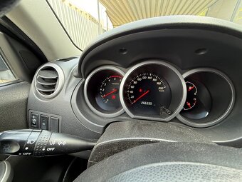 Predam suzuki grand vitara 2008 1,9DDIS 4x4 pozorne čítať - 7