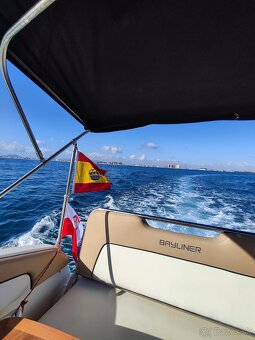 Prodám kajutovou loď Bayliner 855 ciera 8 - 7