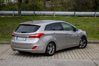 Hyundai i30 Combi 1.6 CRDi 81 kW 2015 - 7