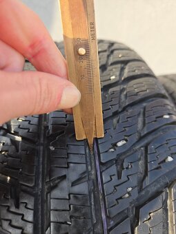 Nokian WR Suv 3 215/70R16 100h 10mm - 7