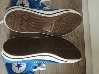 Converse modre - 7