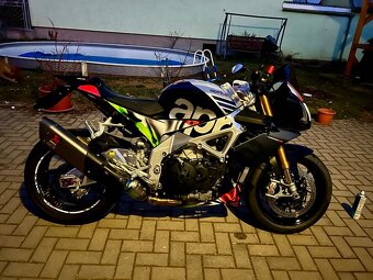 Aprilia Tuno factory 1100 V4 - 7