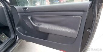 VOLKSWAGEN GOLF V 1,4I 66KW - 7