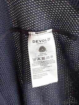 Nové tričko merino Devold Wool Mesh 190 Zip Neck Man - 7