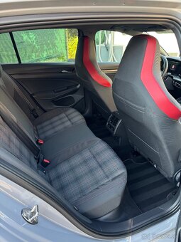 Volkswagen Golf 8 GTI - 7