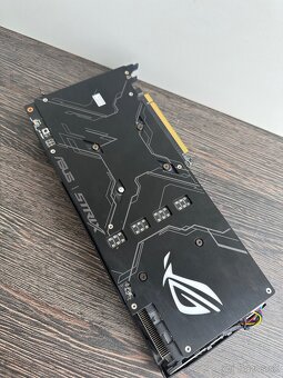 ASUS ROG STRIX GeForce RTX 2060 O6G GAMING - 7