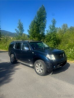 Nissan Pathfinder 2.5 dCI Automat 7-miestny - 7