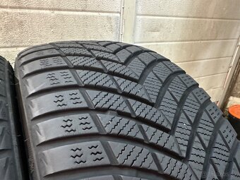 245/40R18 zimne - 7
