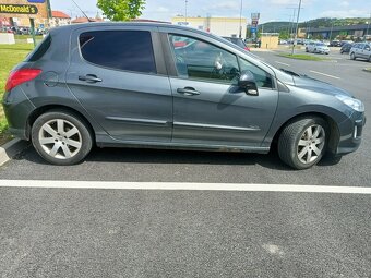 Peugeot 308 - 7