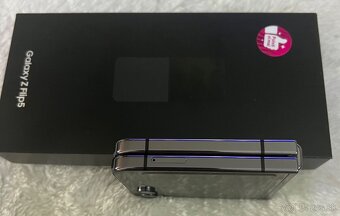 Samsung Galaxy Z Flip5 RAM 8GB/512GB RAM - 7