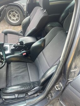 Predám sedačky BMW e46 touring - 7