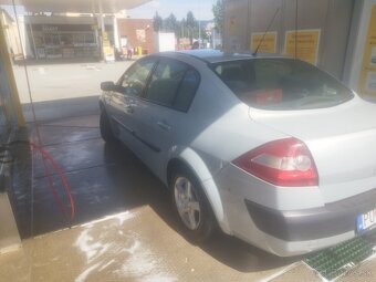 Renault Megane 1.6 - 7
