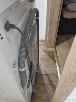 Predám LG 8kg parnú práčku plnenú spredu - 7