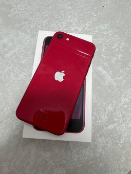 Apple iPhone SE 2020 Red 128GB - 7