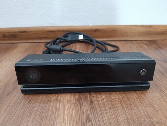 Xbox One 500GB + Kinect + 1 ovládač + BONUS FIFA 19 ZADARMO - 7
