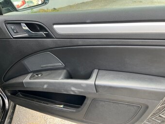 Rozpredam Superb II 2.0 TDI 4x4 M6 - 7