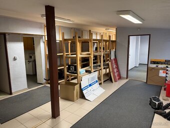 Obchodné priestory v centre Popradu na prenájom - 7
