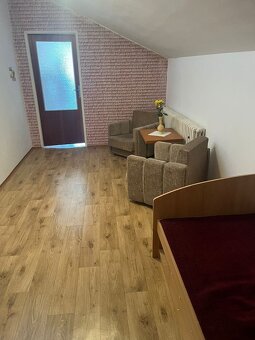 Prenájom rodinného 4 izbového domu Šaľa - 7
