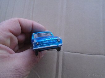 Stará Hračka Volha 24 USSR - 7