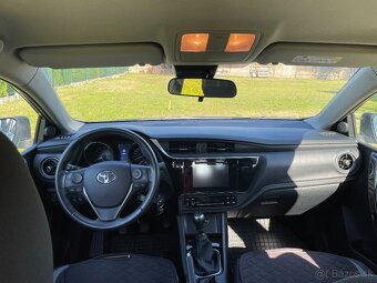 Toyota Auris - 7