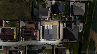 Novostavba 4 izbového rodinného domu - 2 x kúpeľňa - 2 x WC  - 7