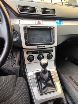 Rozpredám Passat B6 - 7