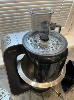 Bosch MUM 58M59 1000w kuchynsky robot - 7