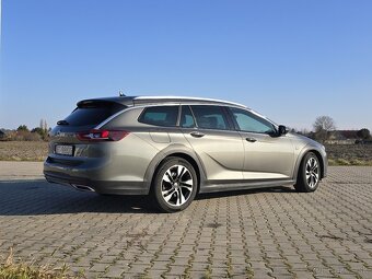 Opel Insignia Country Tourer 2.0 CDTI BiTurbo 210k 4x4 AT8 - 7