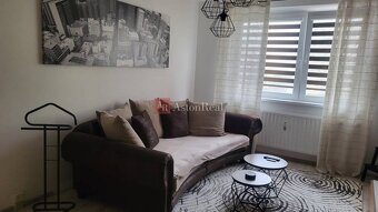PREDAJ - 1-izbový byt Poprad, starý juh 42 m2 po rekonštrukc - 7