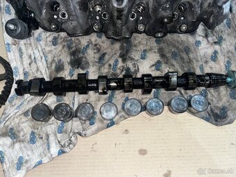 Hlava 1.9TDI - 7