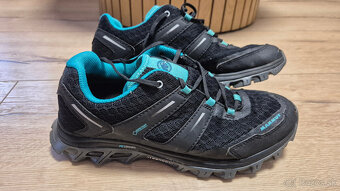Asics Gel Fuji Trabuco 7, La Sportiva a Mammut MTR 71 - 7