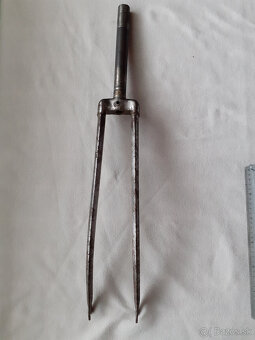 Vidlica, veľkosť kolies 28, historický, retro starý bicykel - 7