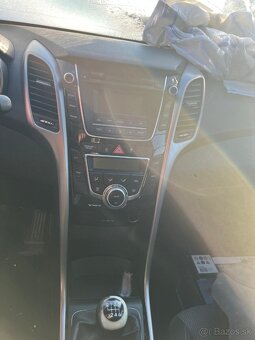 Rozpredám na diely Hyundai i30 II HB 1.6 CRDI D4FB - 7